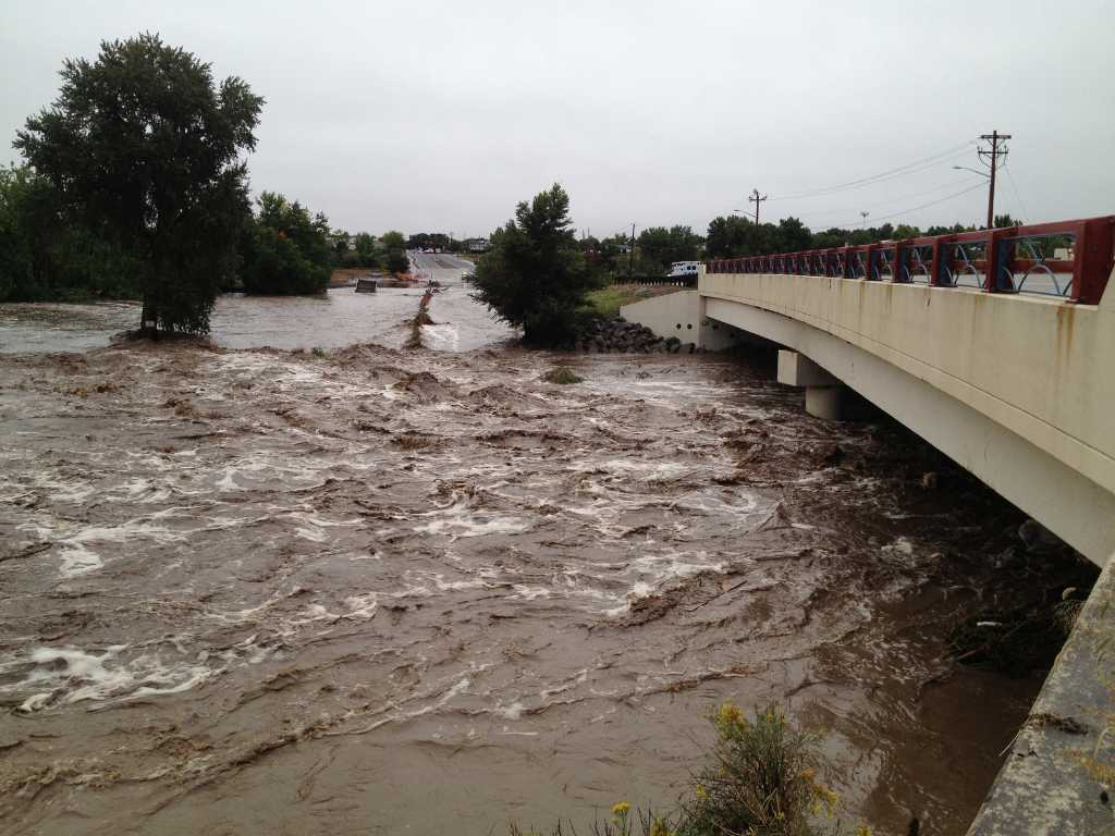 Wilson Avenue bridge during the 2013 flood.